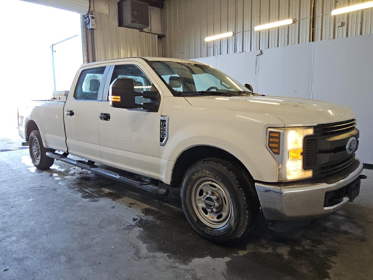 2019 Ford F250 - Image 4