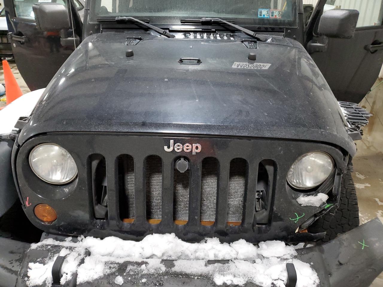 2012 Jeep Wrangler - Image 11