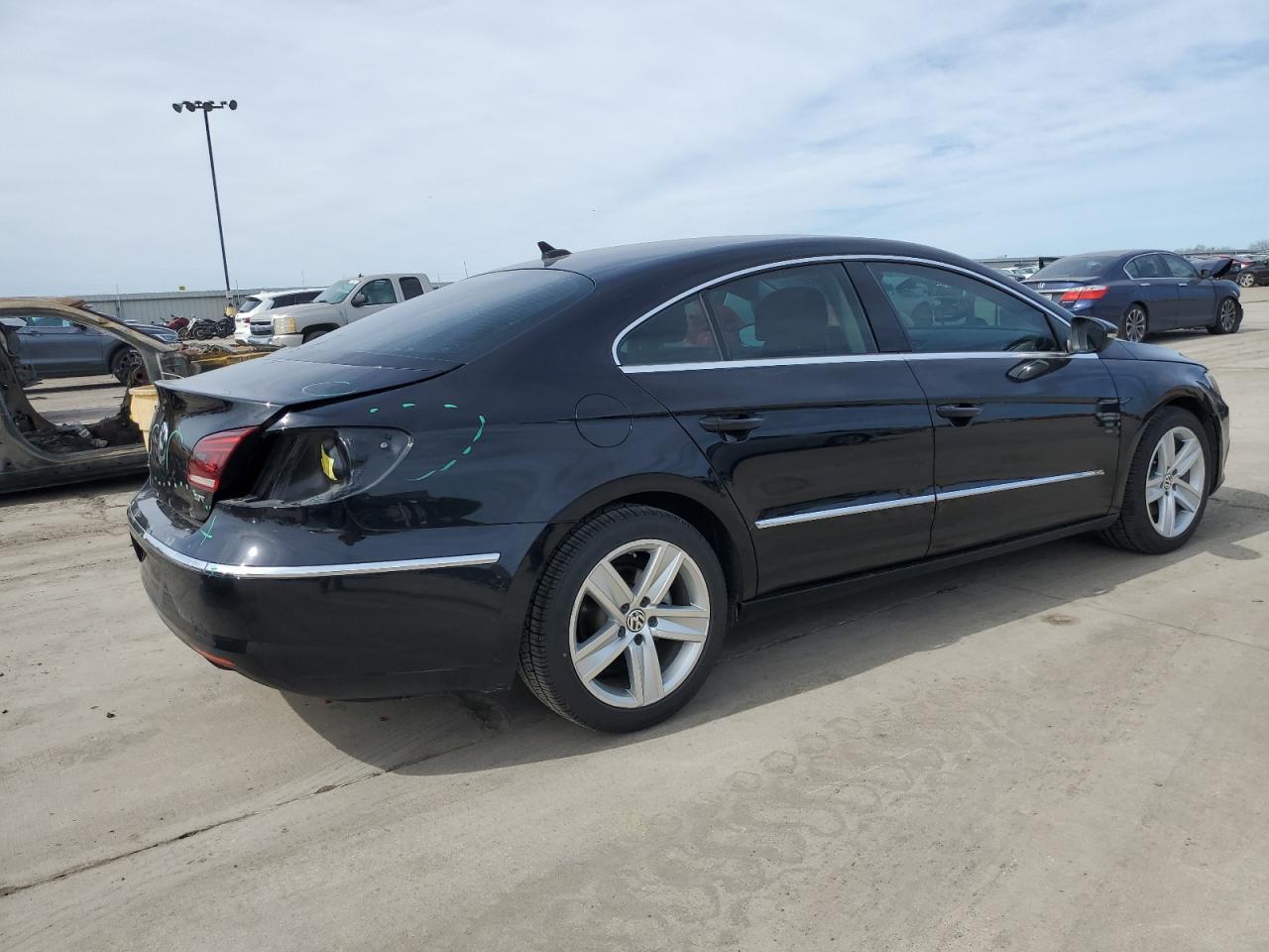 2014 Volkswagen Passat CC - Image 3