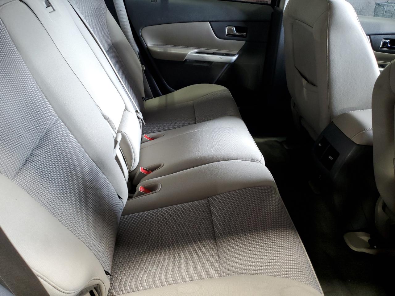 2012 Ford Edge - Image 11