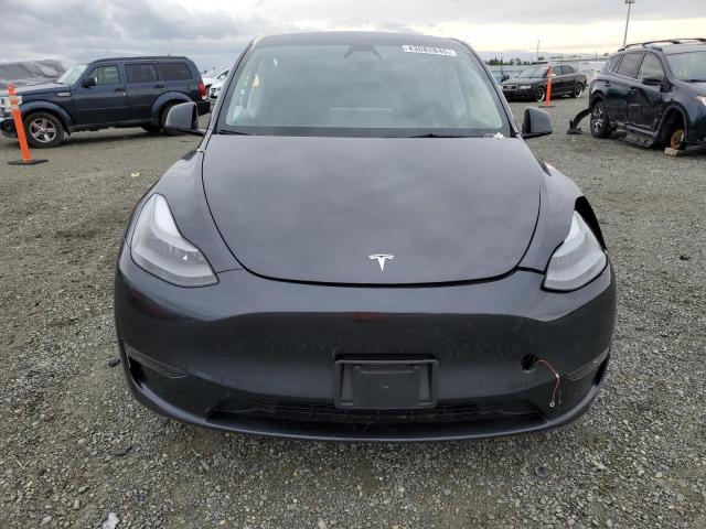  TESLA MODEL Y 2024 Szary