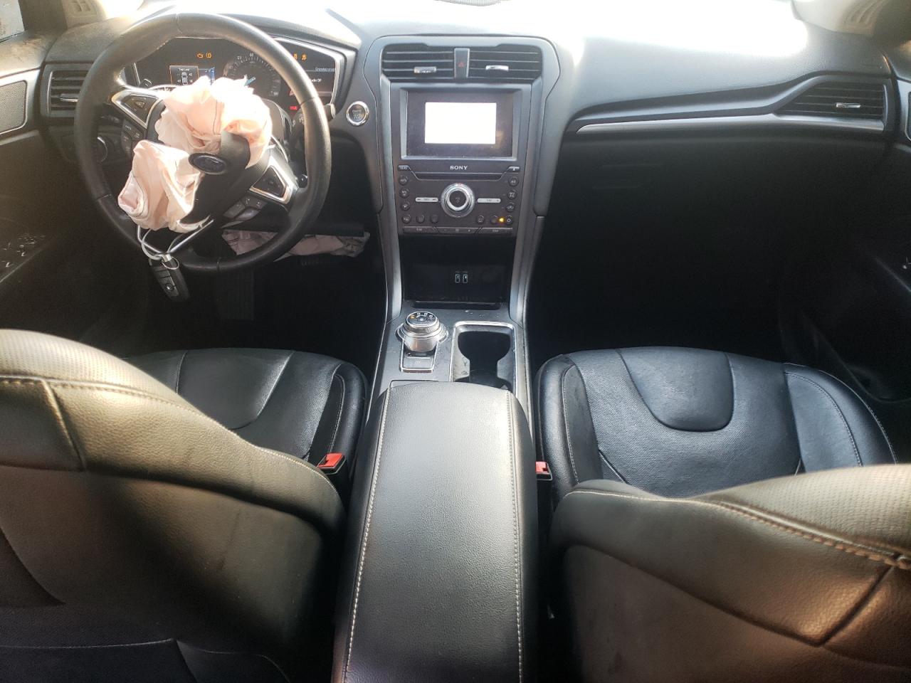 2020 Ford Fusion - Image 8