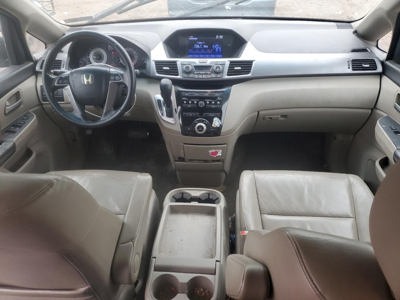 2011 Honda Odyssey - Image 8