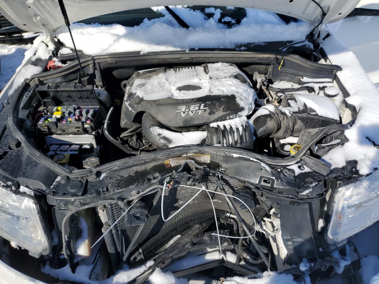 2012 Jeep Grand Cherokee - Image 12
