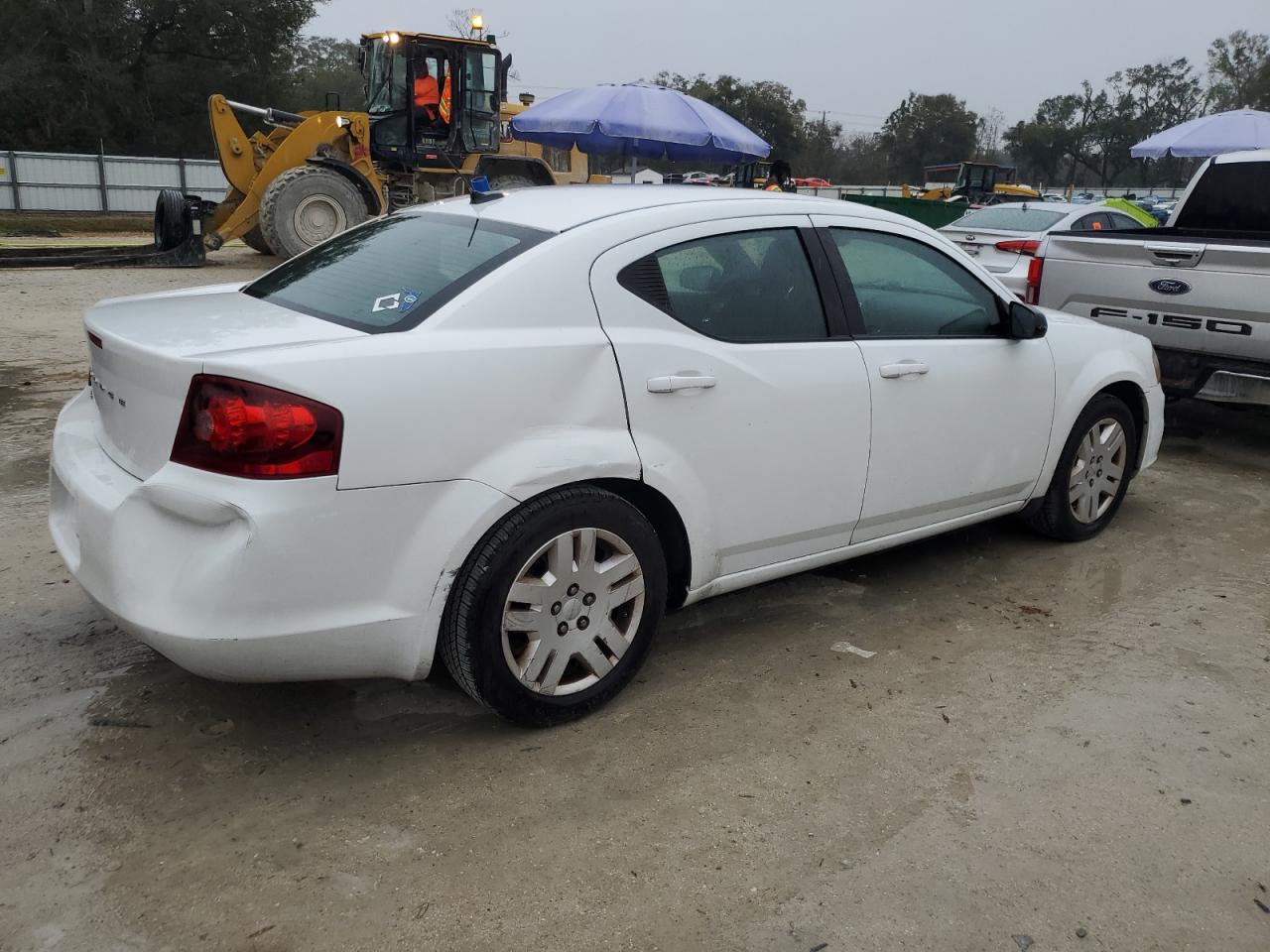 2013 Dodge Avenger - Image 3