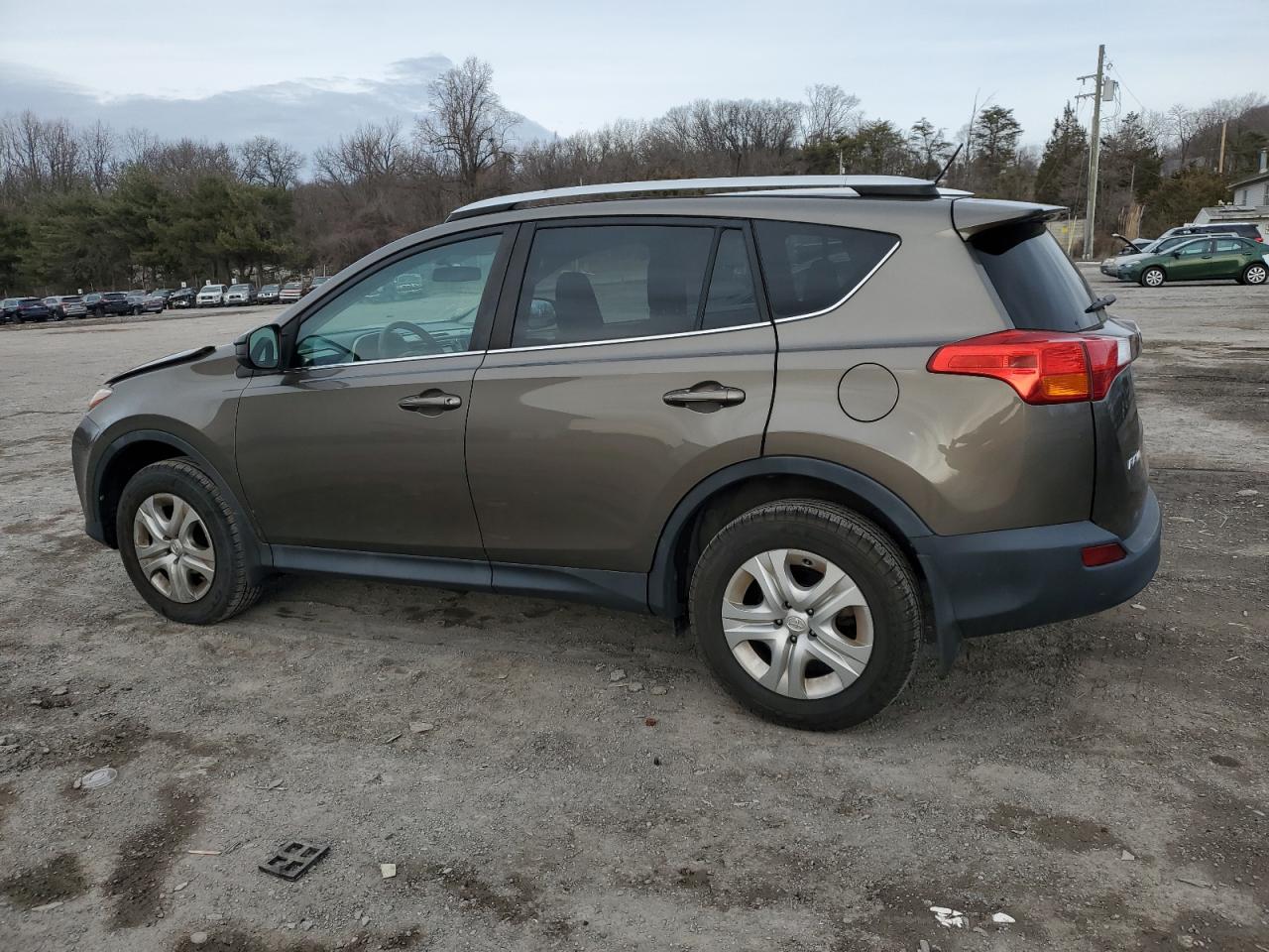 2015 Toyota RAV 4 - Image 2