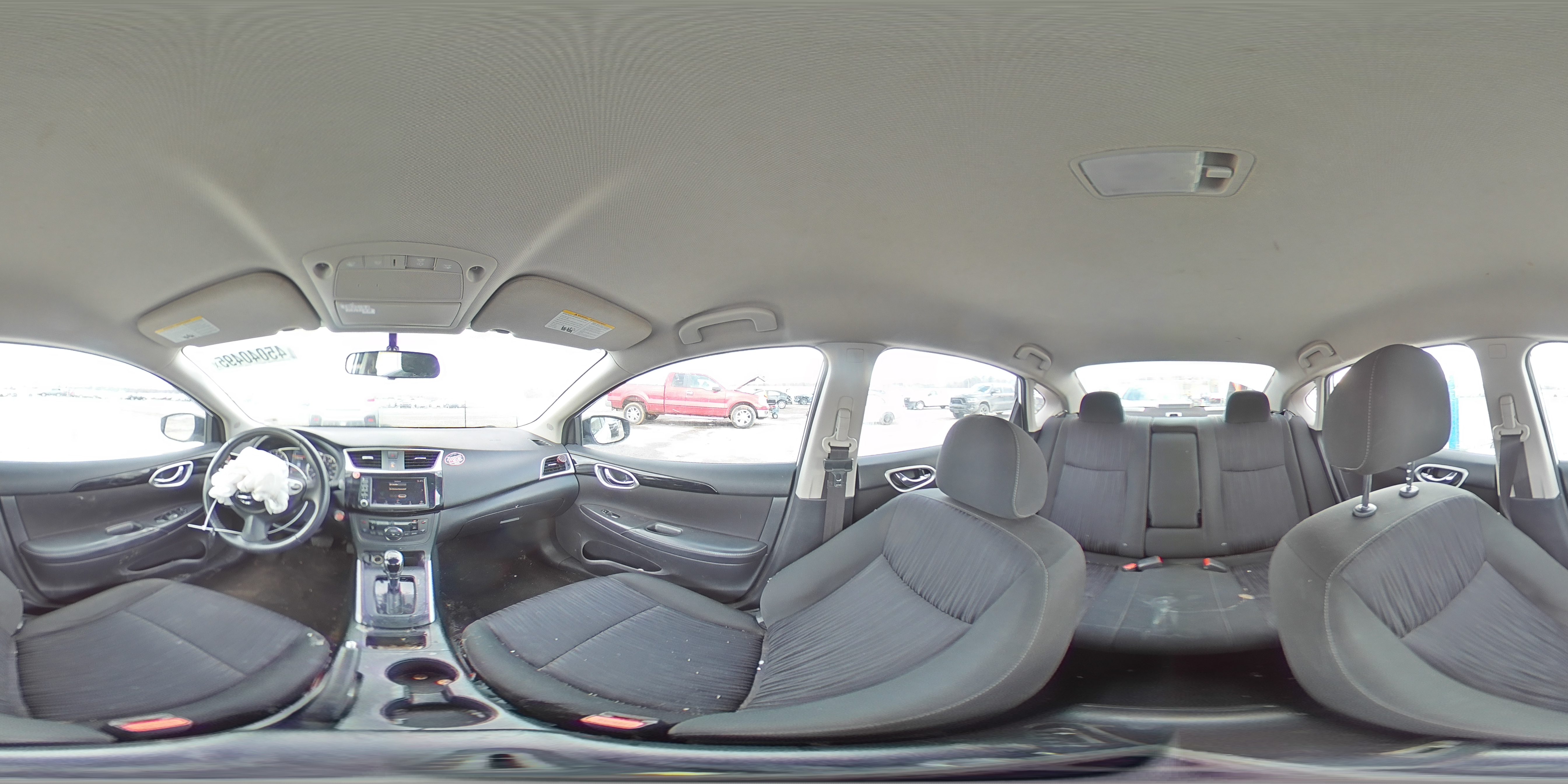 2019 Nissan Sentra - Image 13