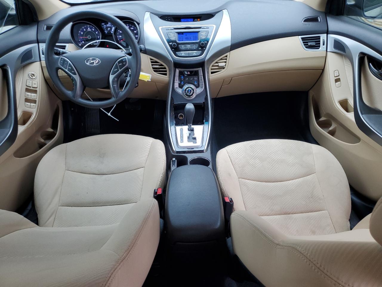 2013 Hyundai Elantra - Image 8