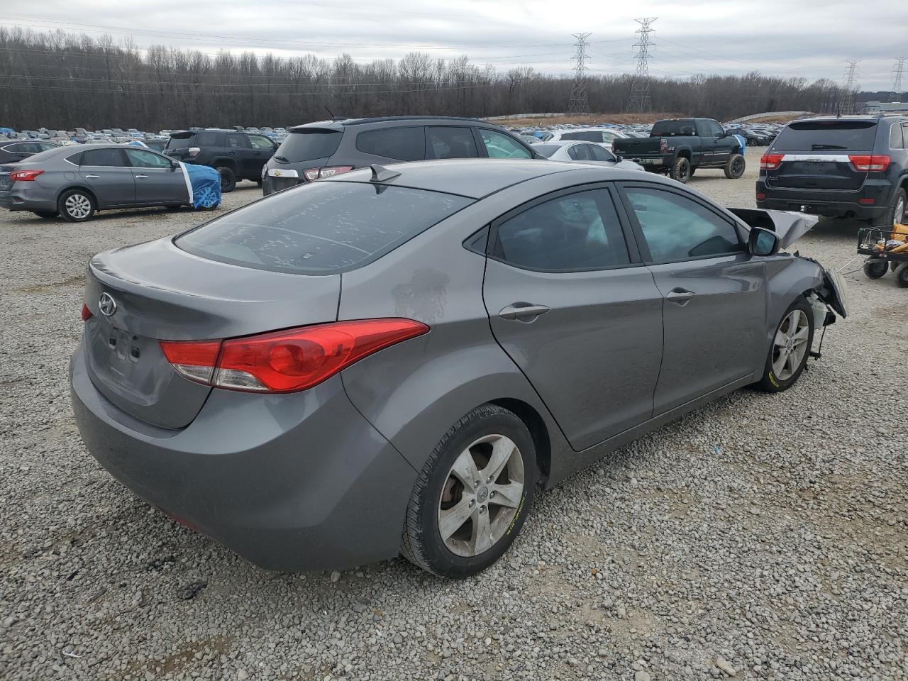 2012 Hyundai Elantra - Image 3