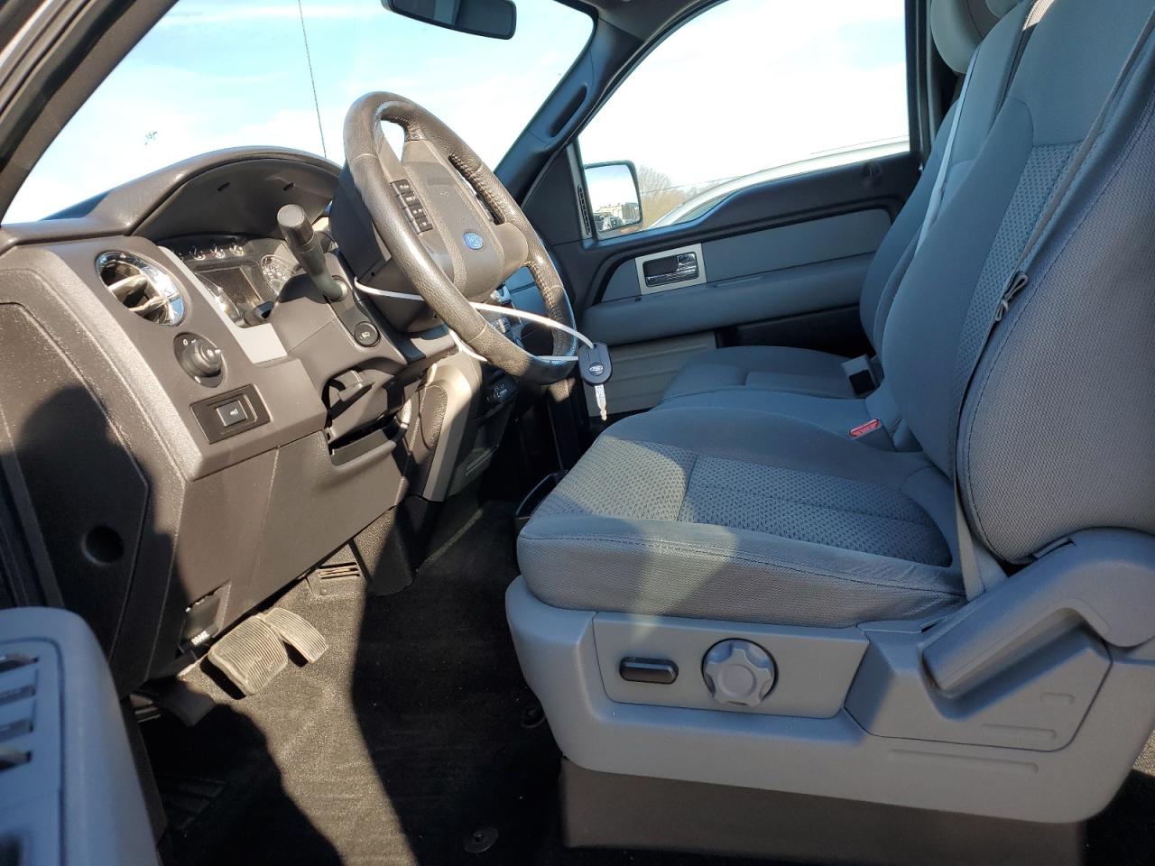 2011 Ford F-150 - Image 7