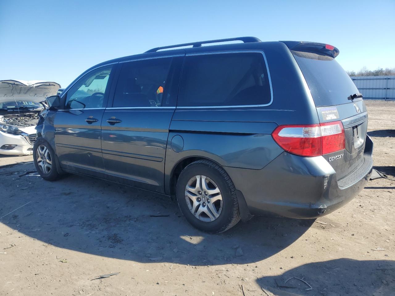 2006 Honda Odyssey - Image 2