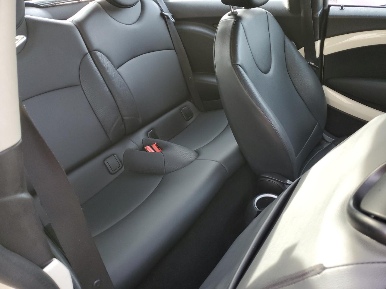 2013 MINI Cooper - Image 10