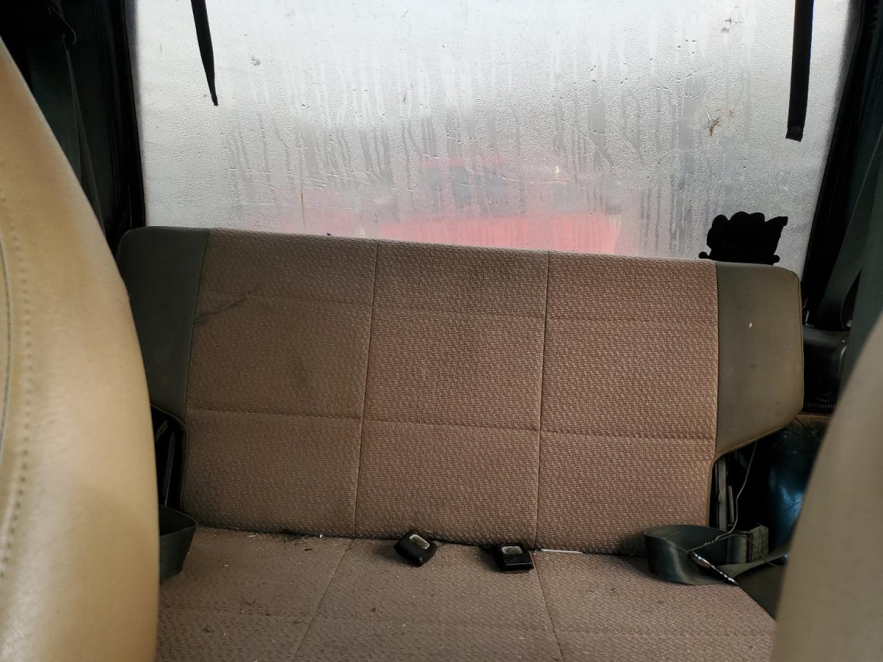 1997 Jeep Wrangler - Image 10