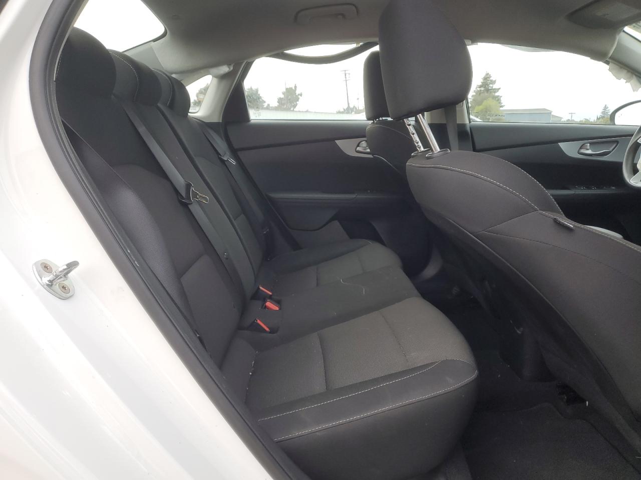 2023 Kia Forte - Image 10