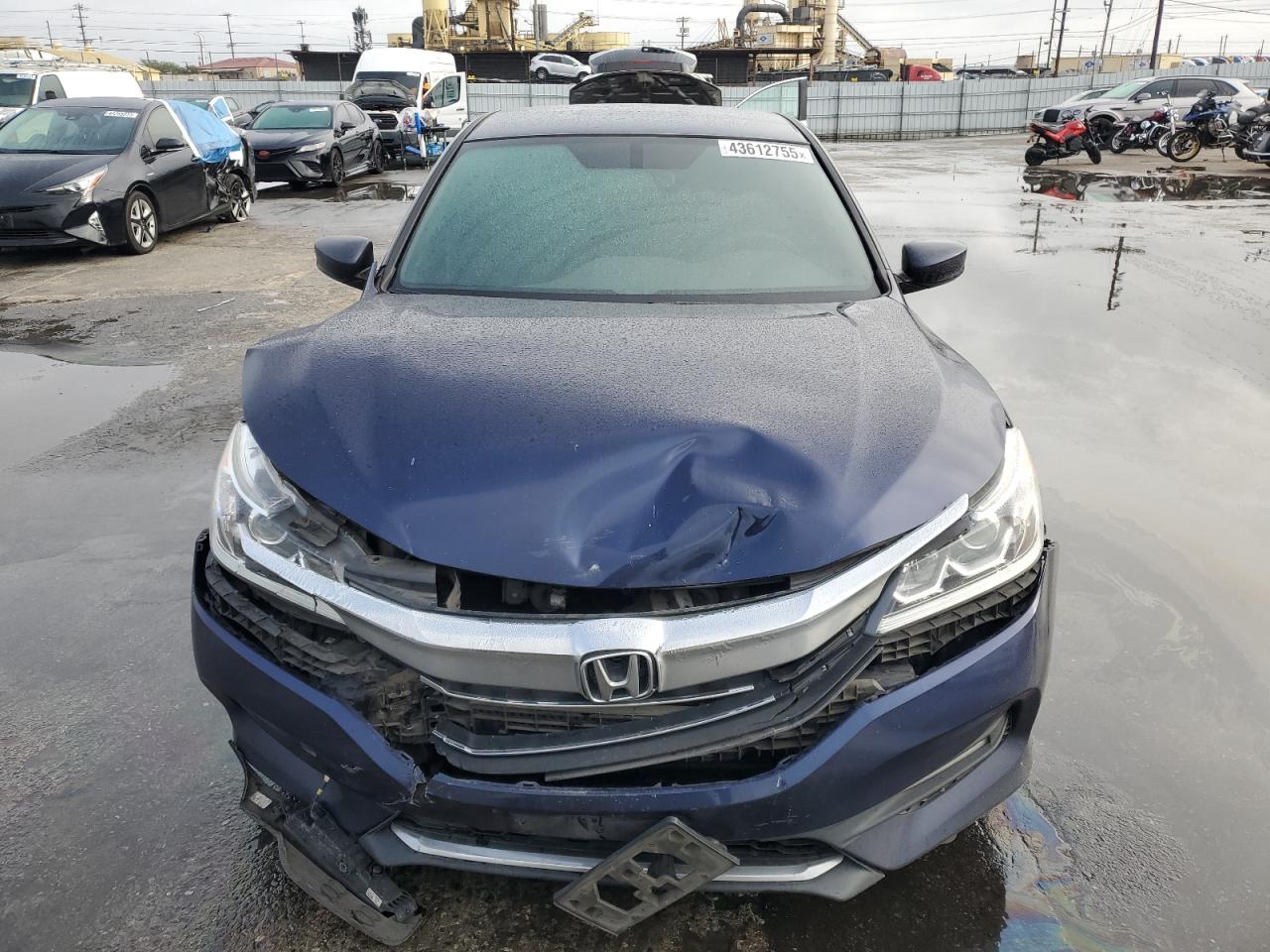 2017 Honda Accord - Image 5