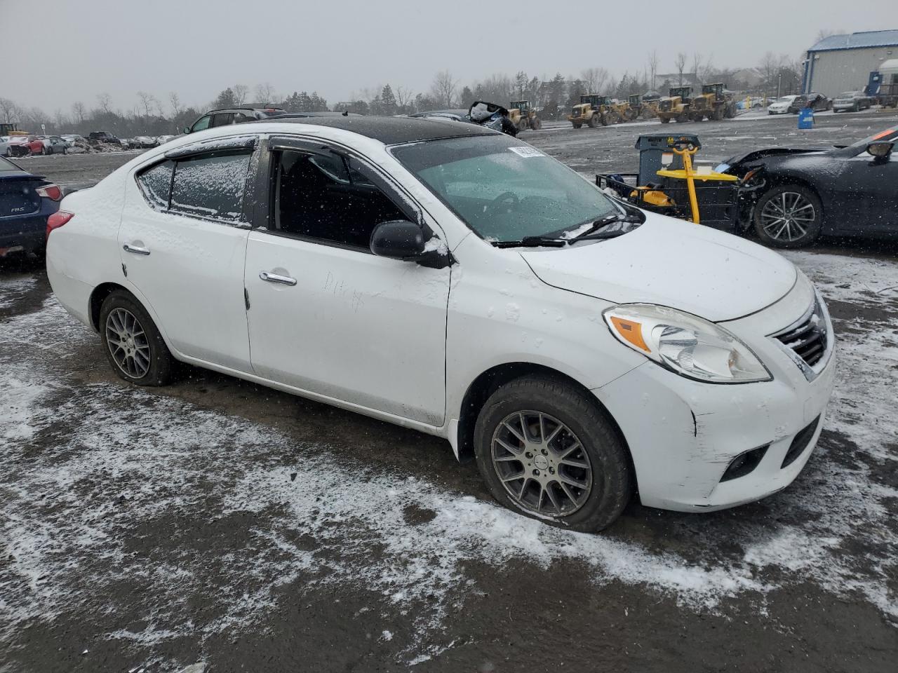 2013 Nissan Versa - Image 4
