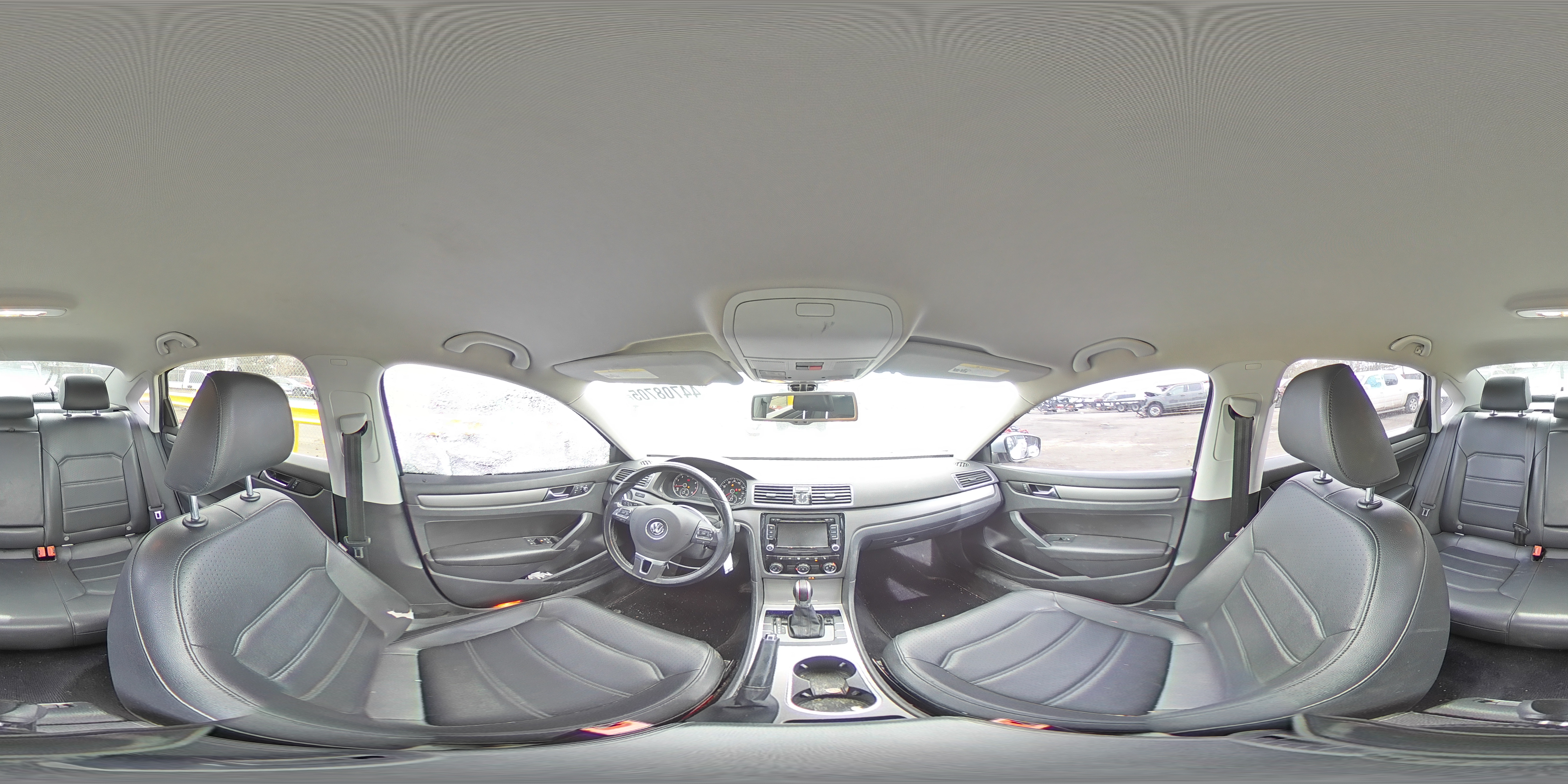 2014 Volkswagen Passat - Image 12