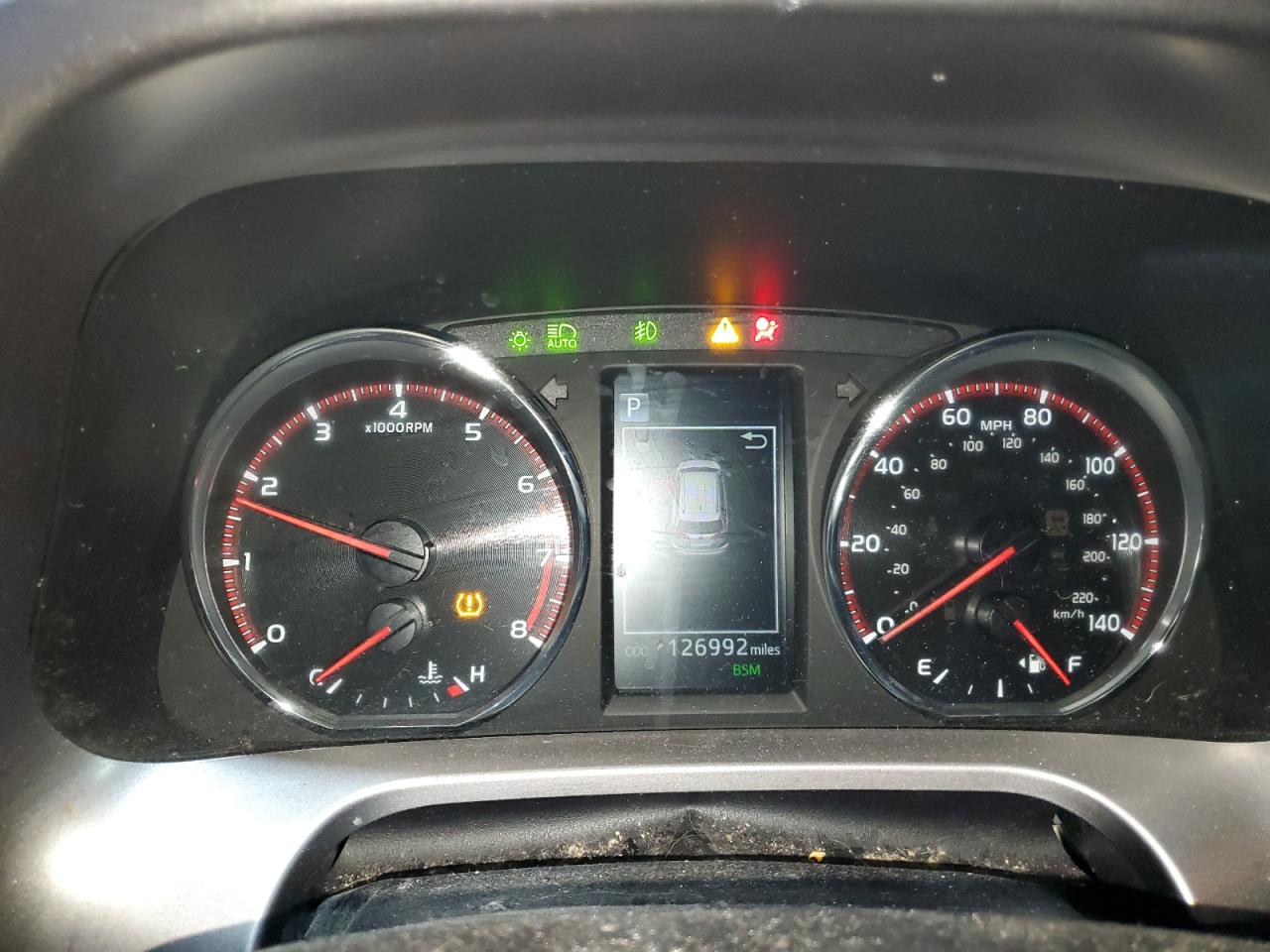2017 Toyota RAV 4 - Image 9