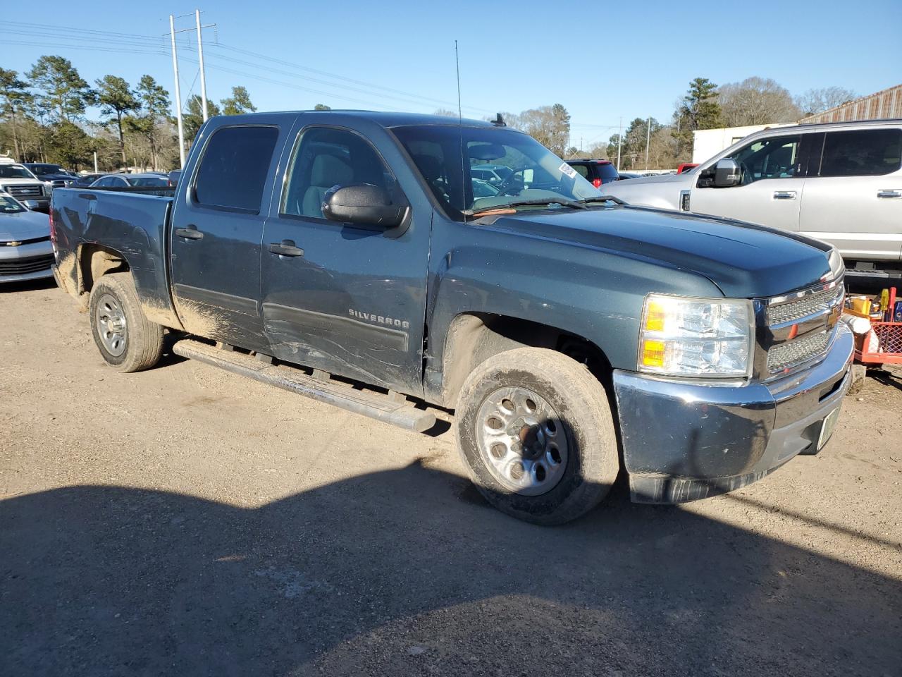2012 Chevrolet Silverado - Image 4