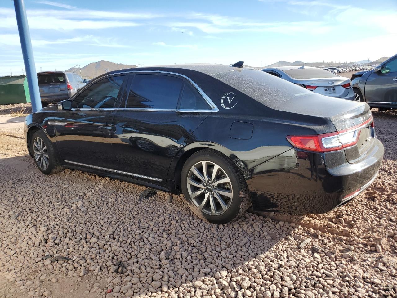 2019 Lincoln Continental - Image 2