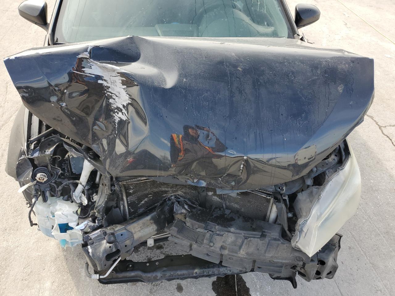 2015 Toyota Camry - Image 11
