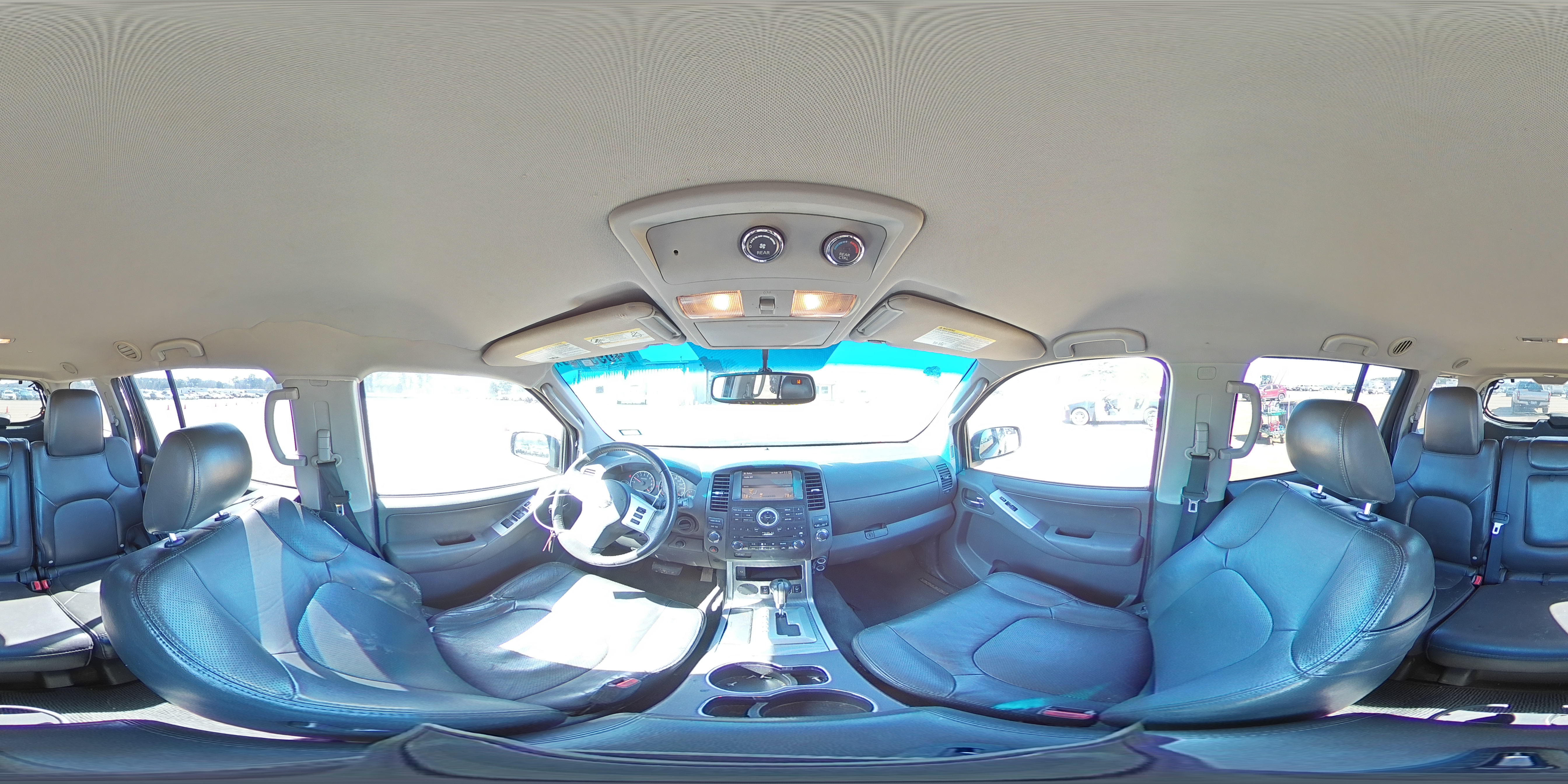 2012 Nissan Pathfinder - Image 14