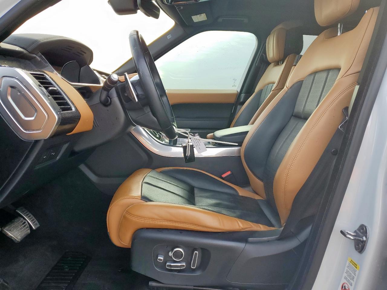 2018 Land Rover Range Rover - Image 7