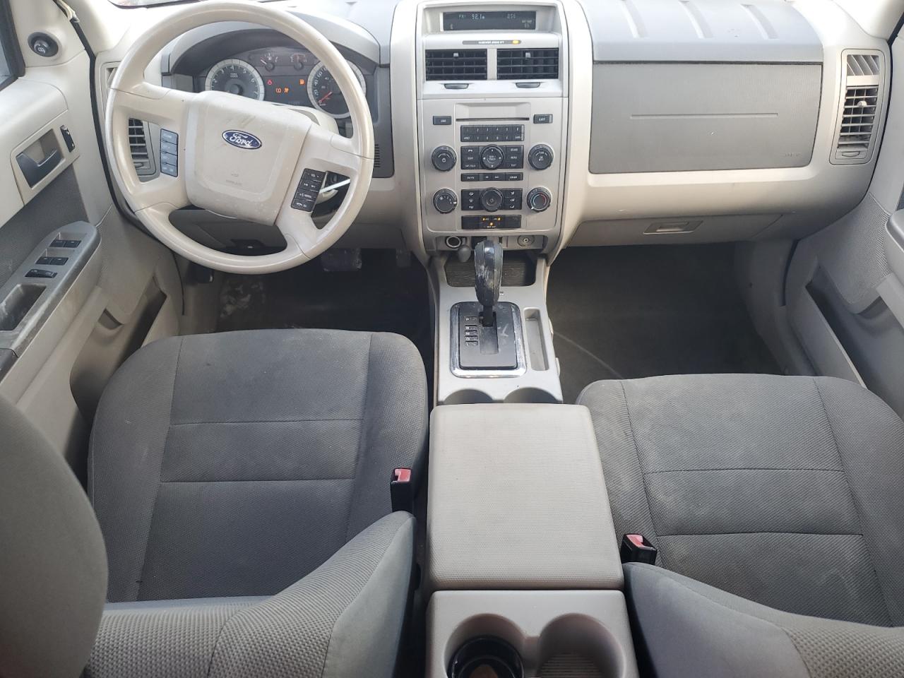 2009 Ford Escape - Image 8