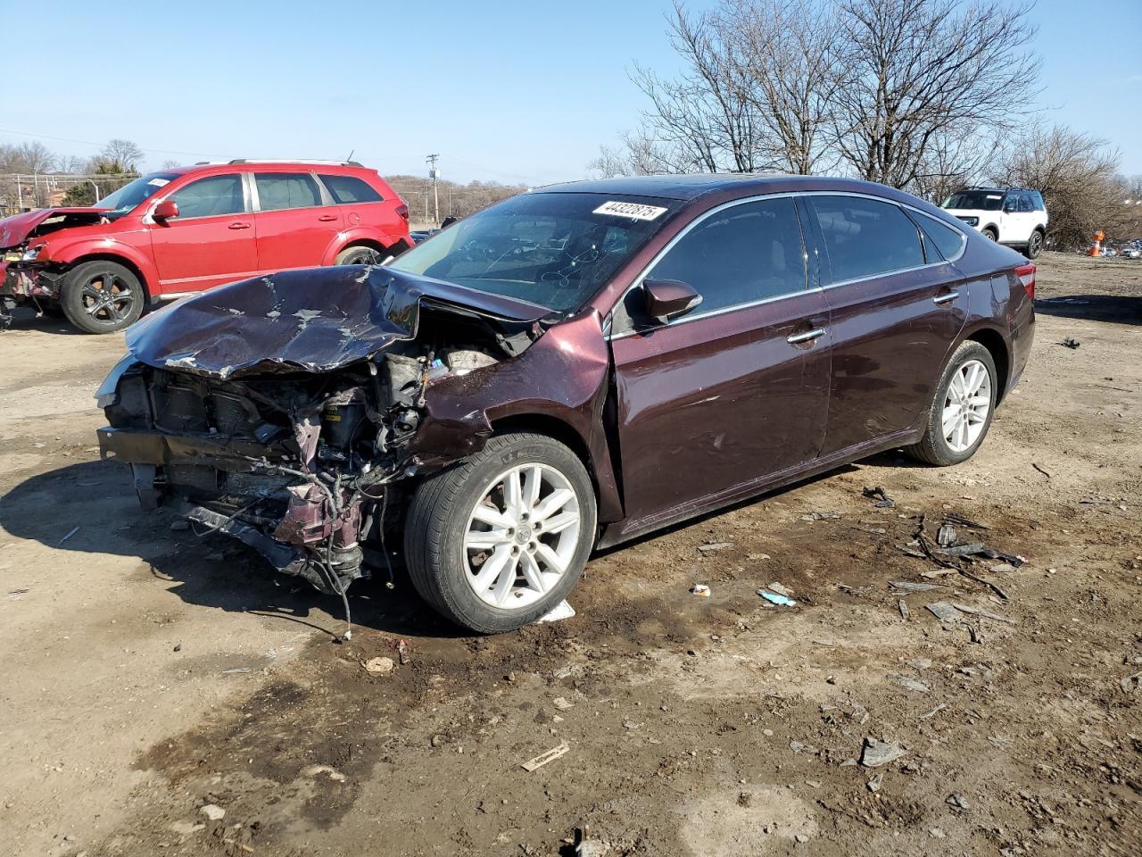 2013 Toyota Avalon - Image 1
