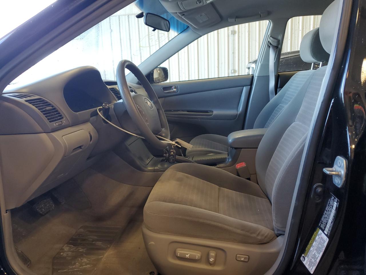 2005 Toyota Camry - Image 7