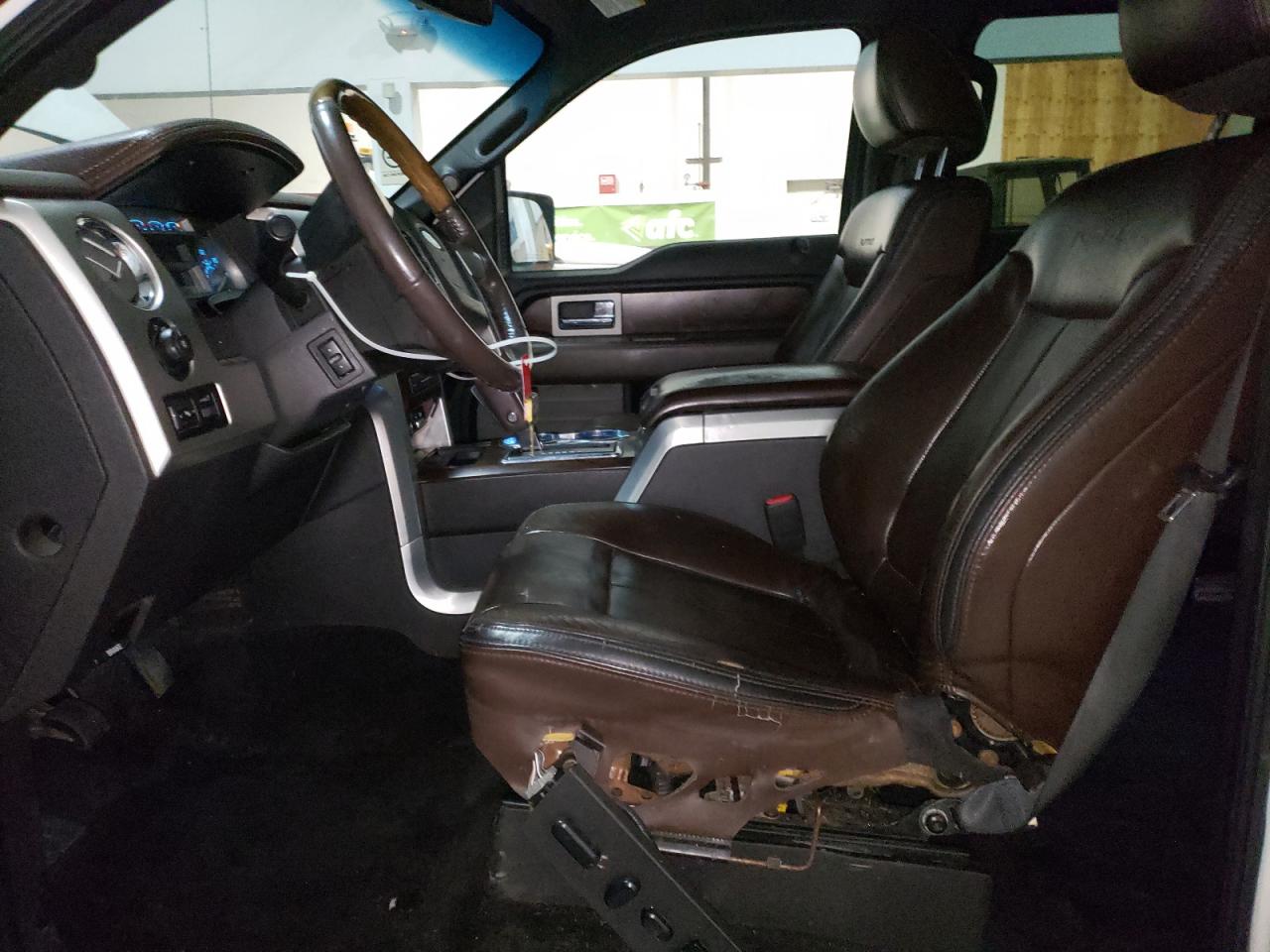 2010 Ford F-150 - Image 7