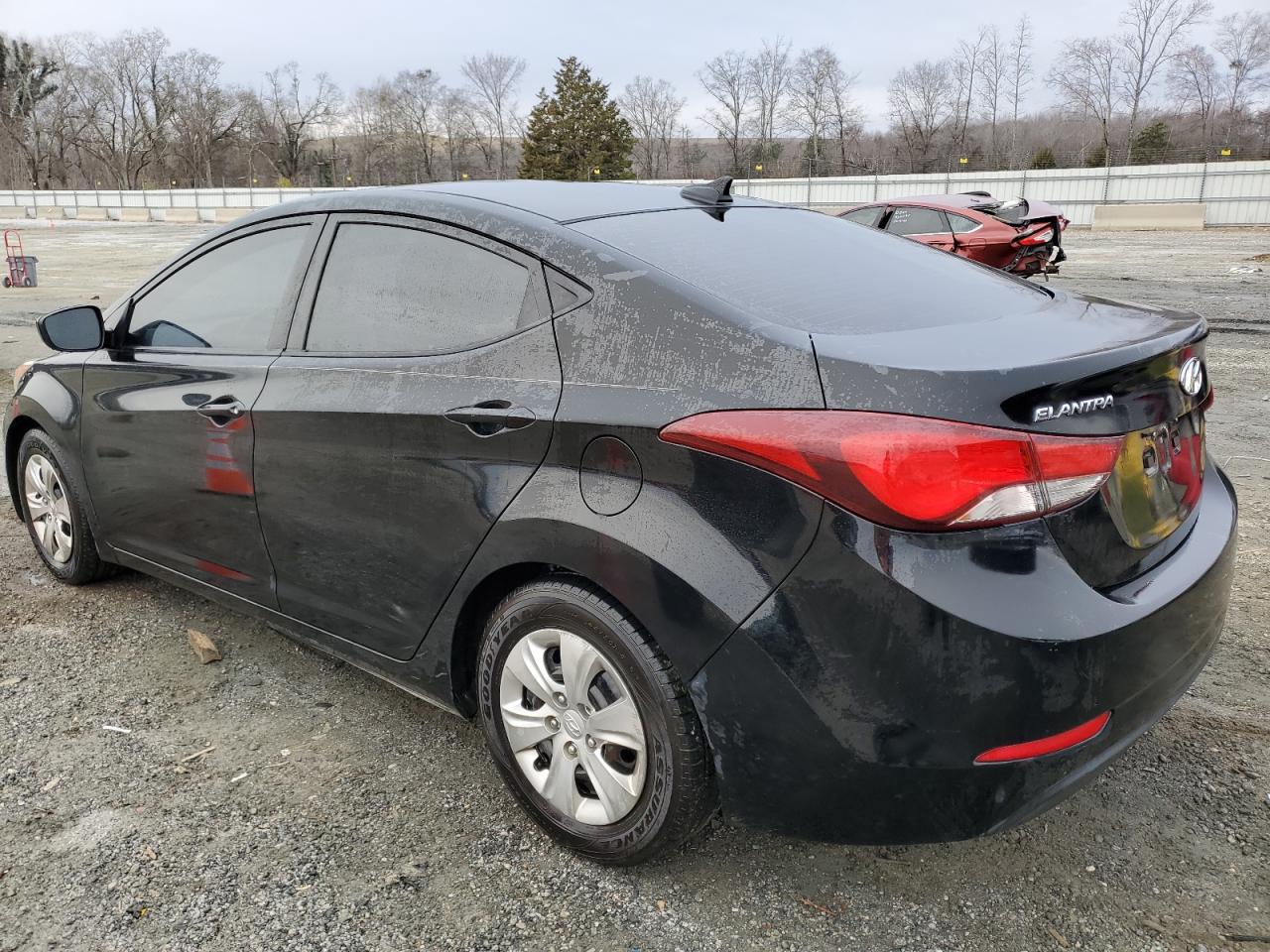 2016 Hyundai Elantra - Image 2