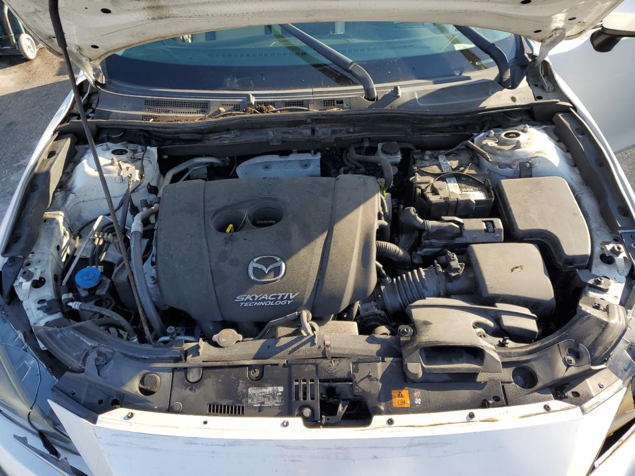 2015 Mazda 3 - Image 11