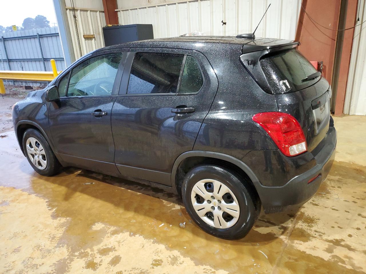2015 Chevrolet Trax - Image 2