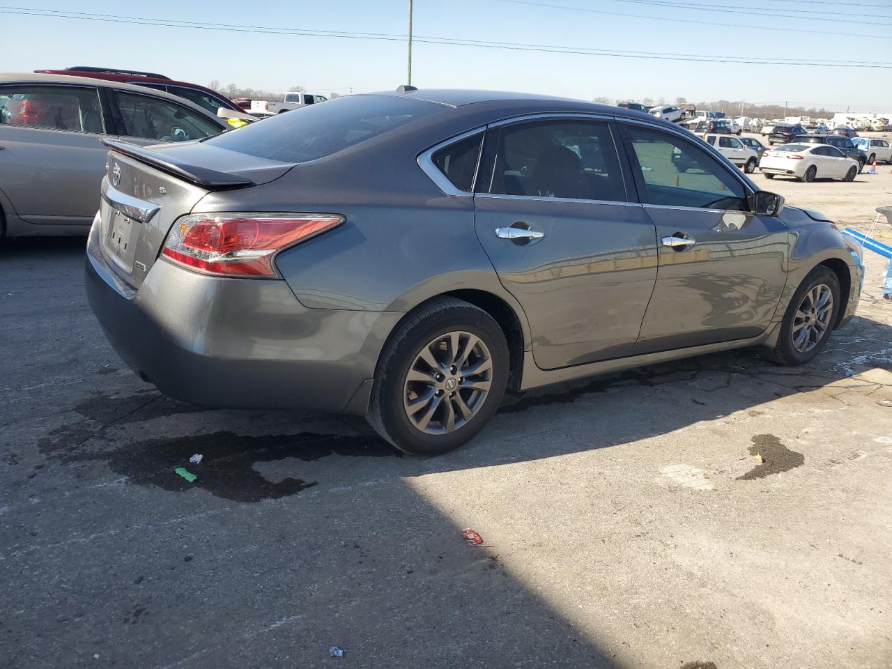 2015 Nissan Altima - Image 3