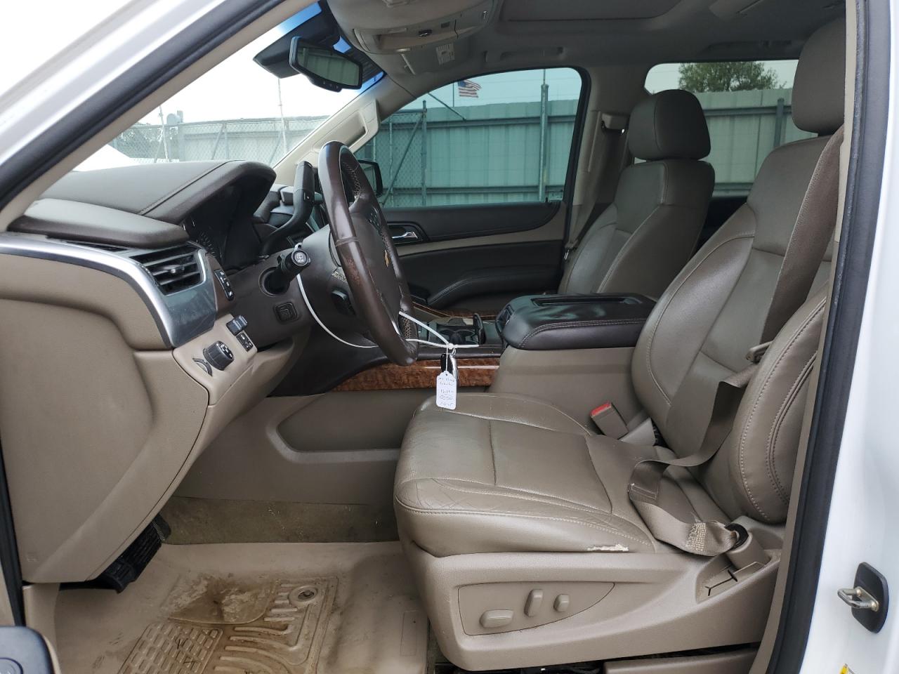 2015 Chevrolet Suburban - Image 7