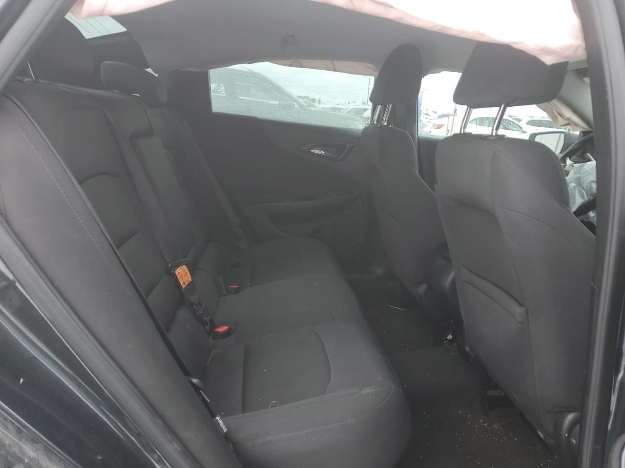 2017 Chevrolet Malibu - Image 10