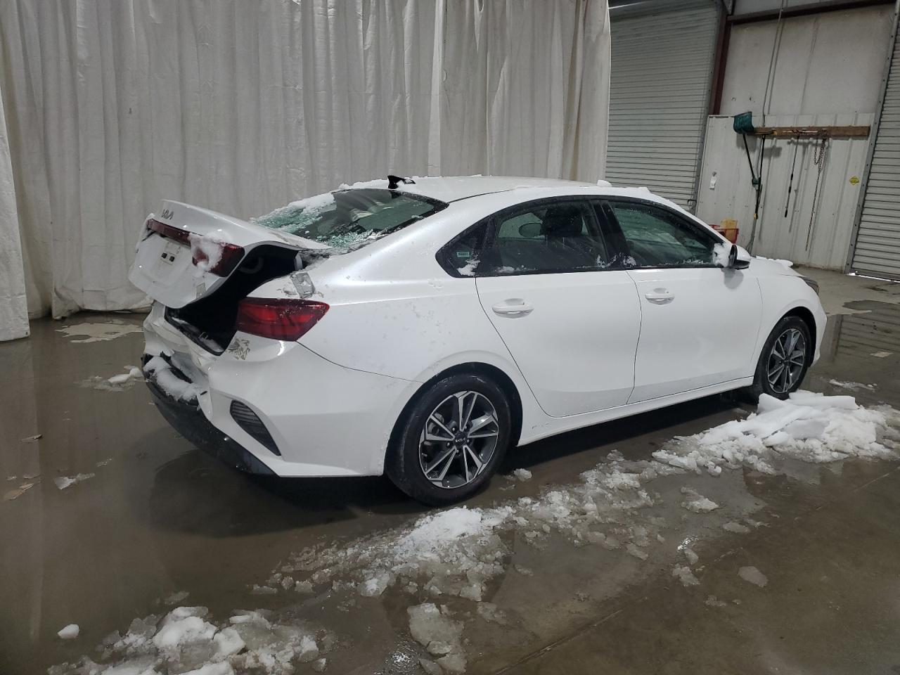 2024 Kia Forte - Image 3