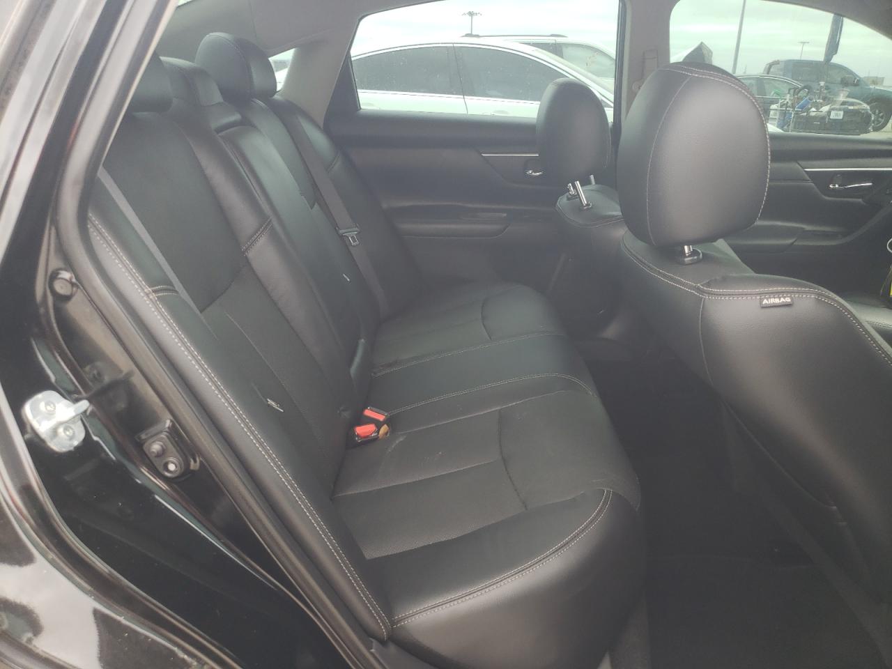 2016 Nissan Altima - Image 10