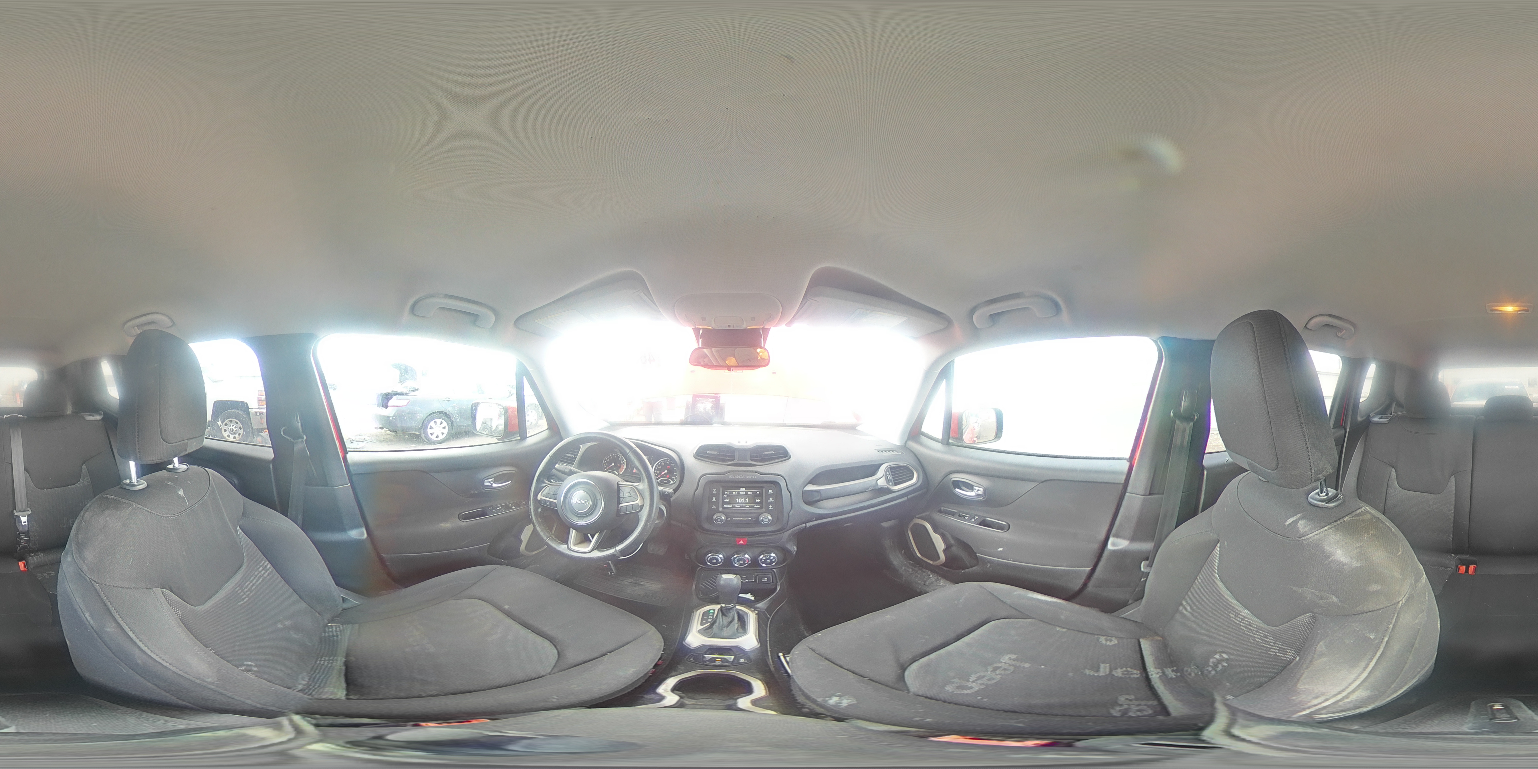 2017 Jeep Renegade - Image 12