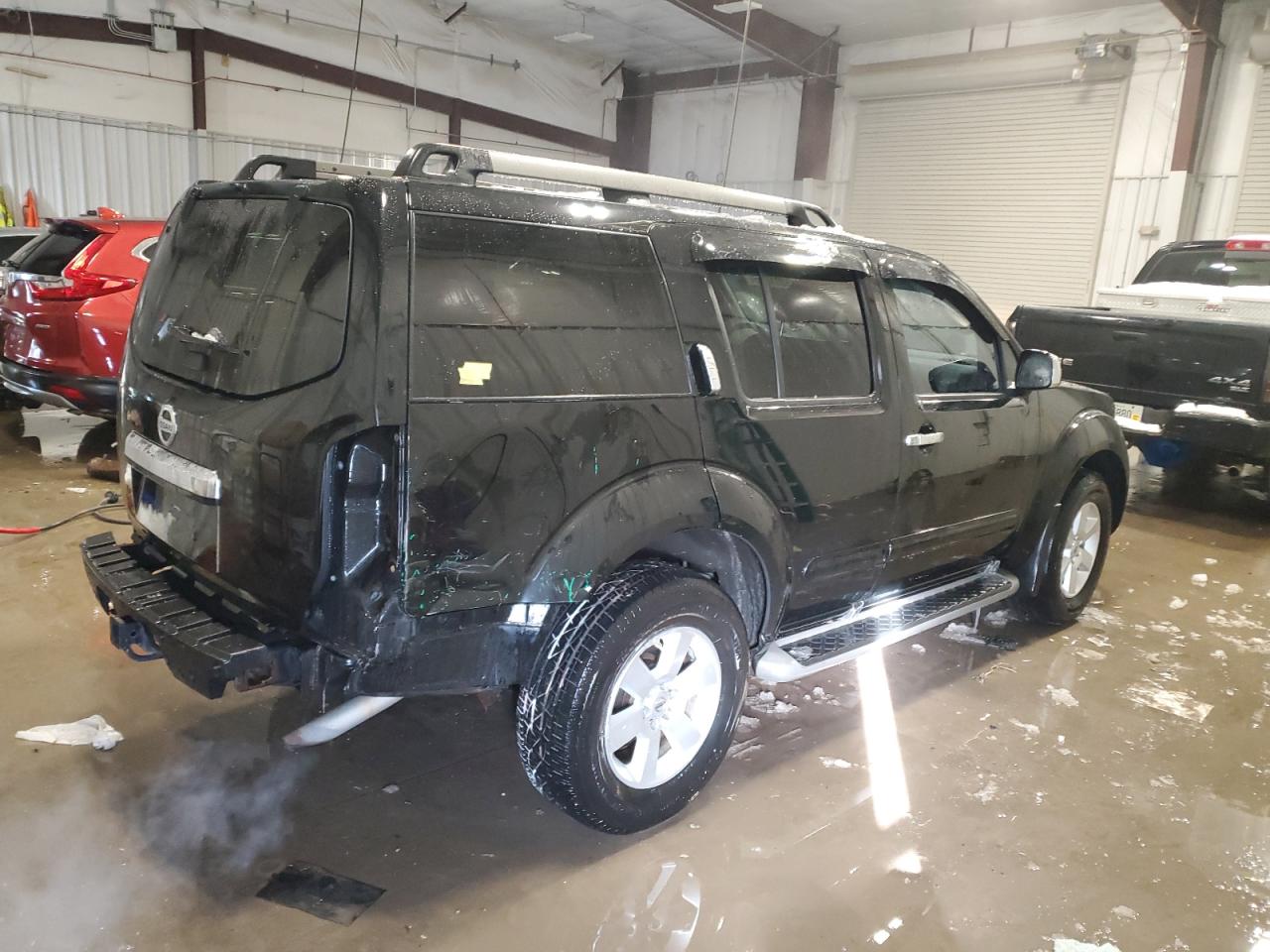 2011 Nissan Pathfinder - Image 3