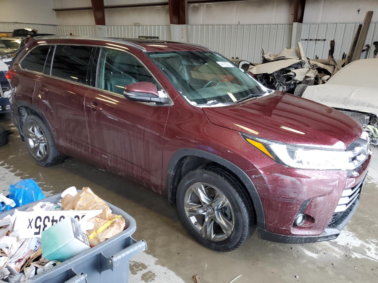 2019 Toyota Highlander - Image 4
