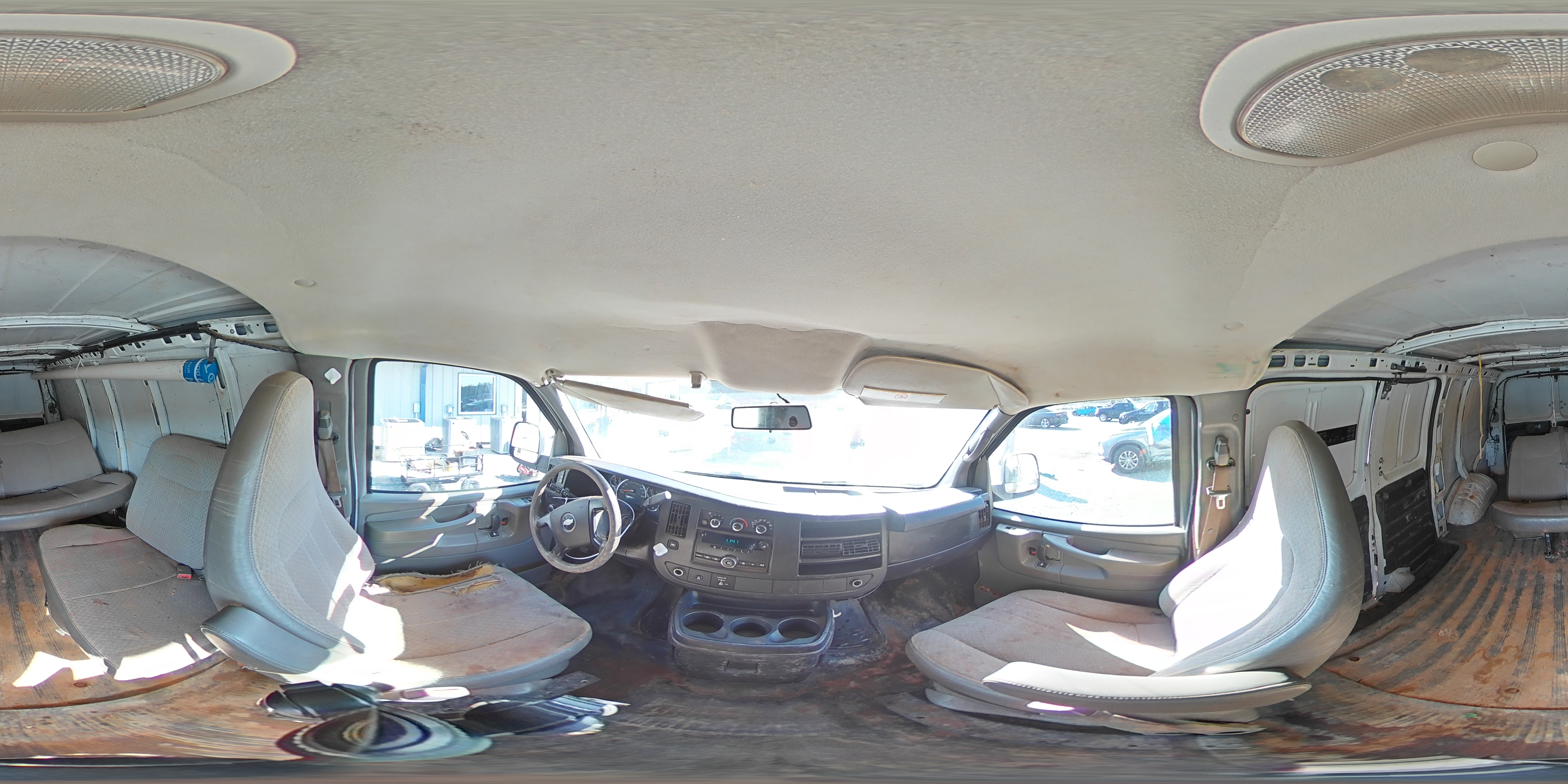 2014 Chevrolet Express - Image 13