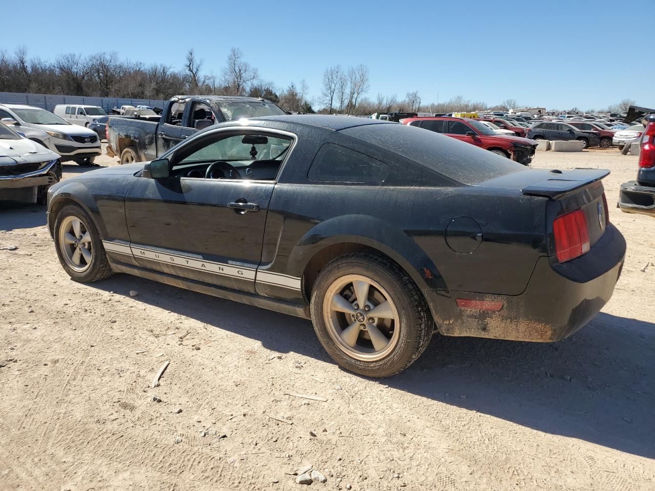 2009 Ford Mustang - Image 2