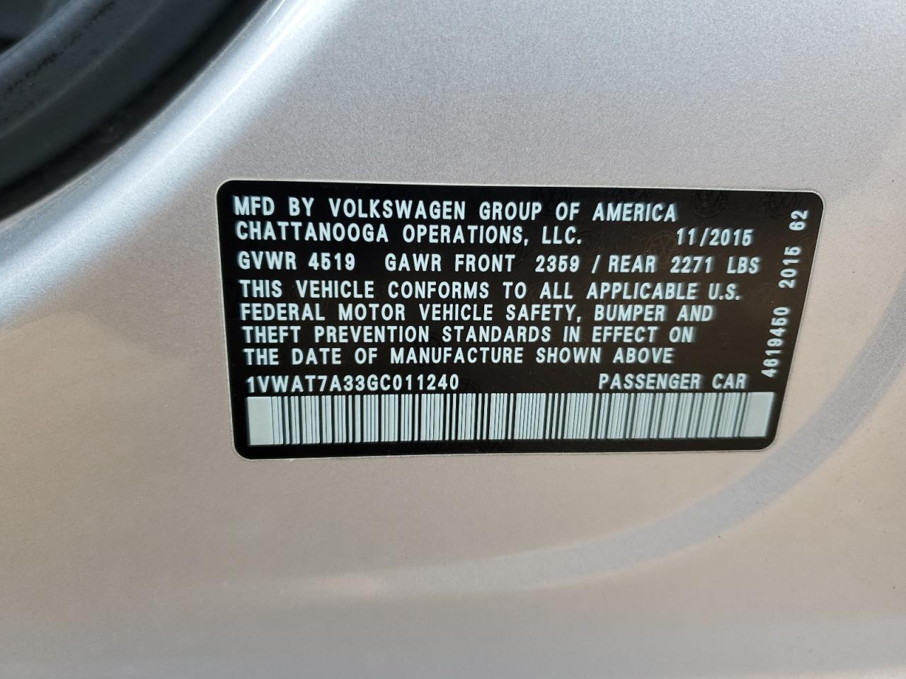 2016 Volkswagen Passat - Image 12