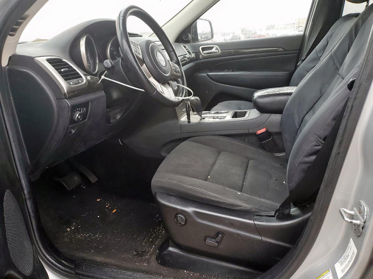 2011 Jeep Grand Cherokee - Image 7