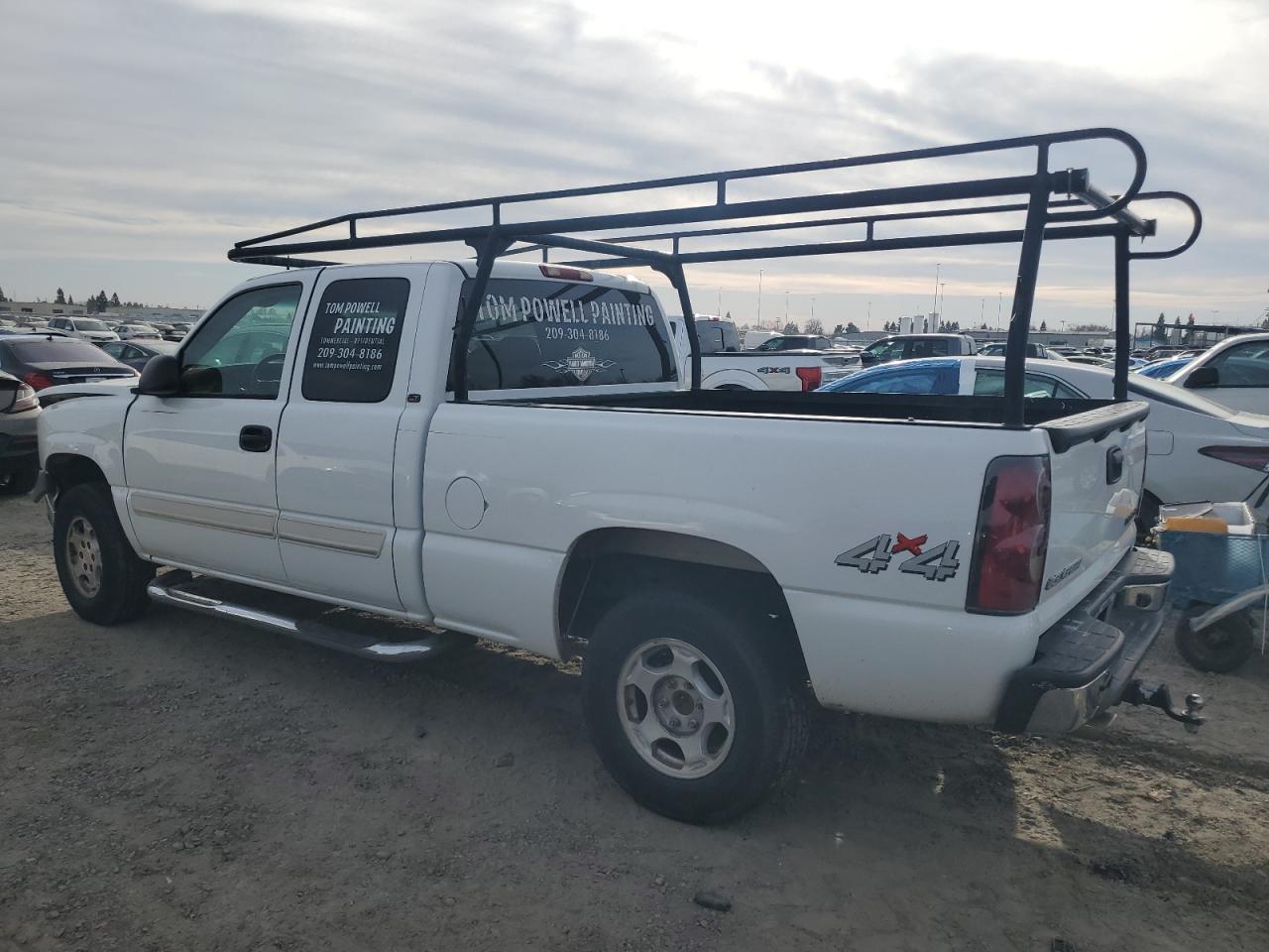 2004 Chevrolet Silverado - Image 2