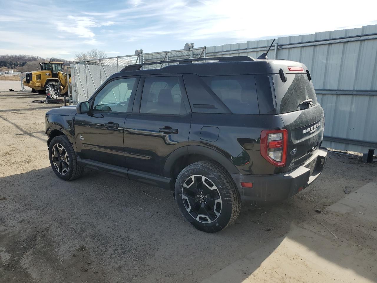 2021 Ford Bronco - Image 2