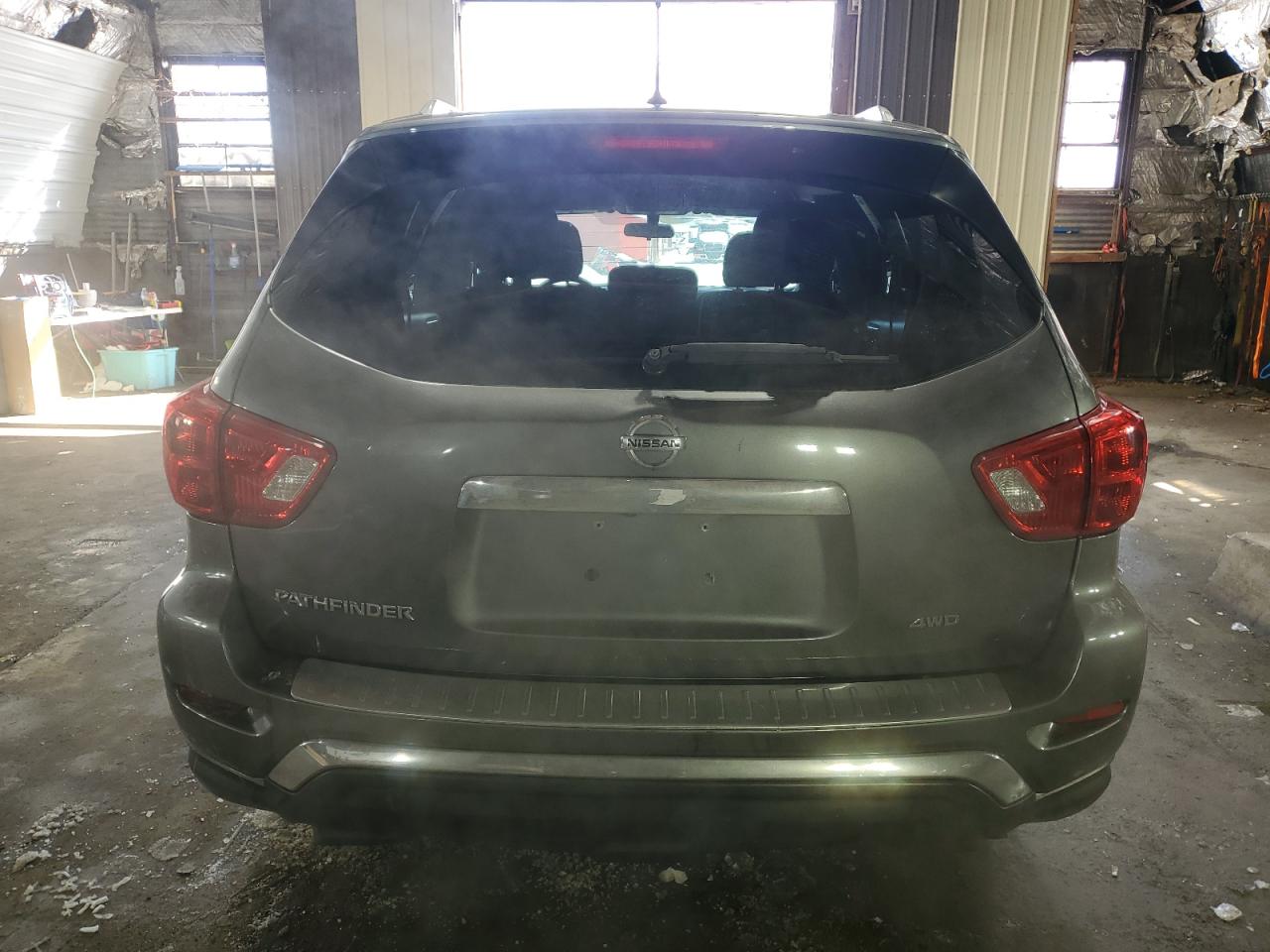 2017 Nissan Pathfinder - Image 6