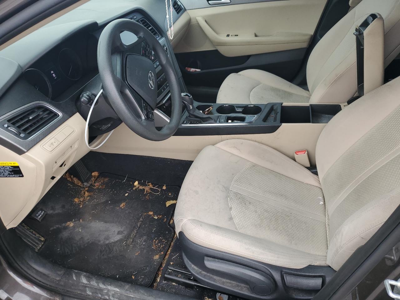 2016 Hyundai Sonata - Image 7